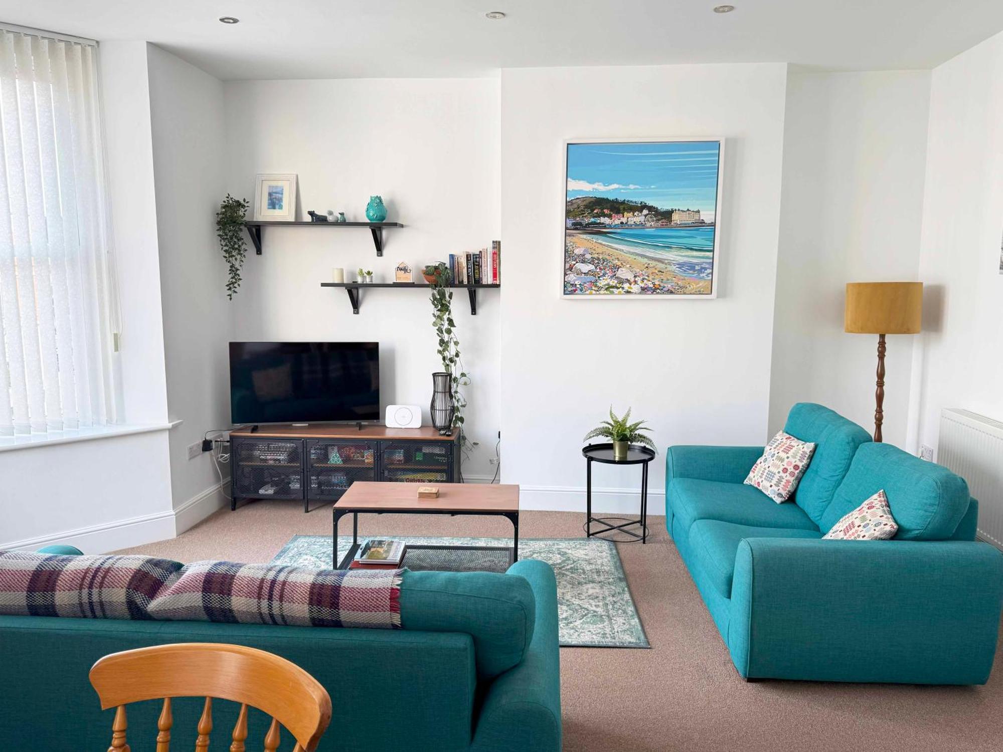 Private Parking, Central Llandudno, King Bed With Ensuite At Clement Lodge Exterior photo